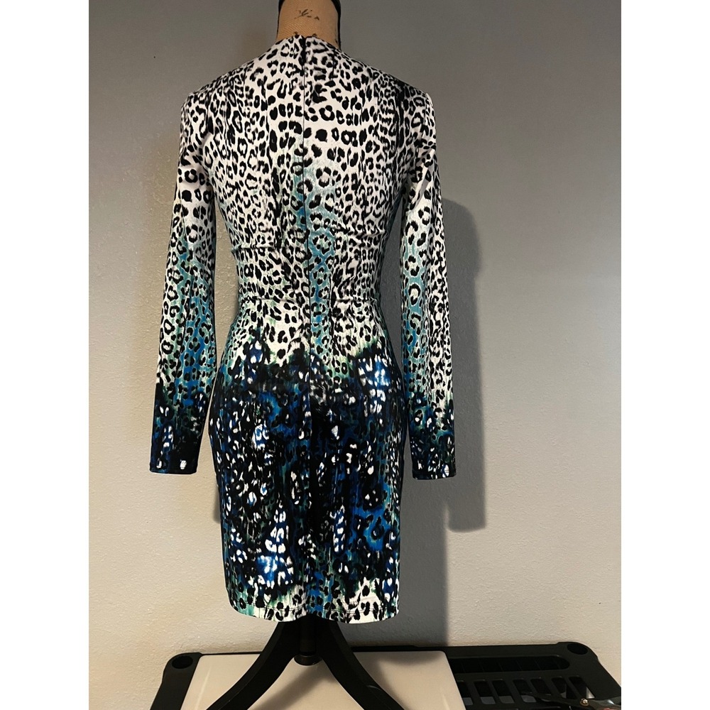 Bebe Blue Leopard Print Ruched V-Neck Long Sleeve Mini Dress XS 70JGW101-V567 - Picture 4 of 8